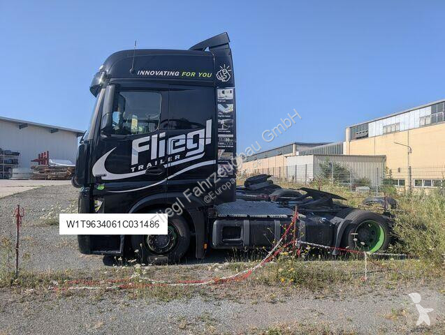 Cabeza tractora Mercedes 1851 LSnRL