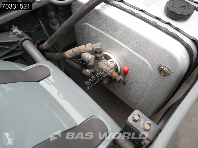 Cabeza tractora DAF + 530 + 4X2 Special!...