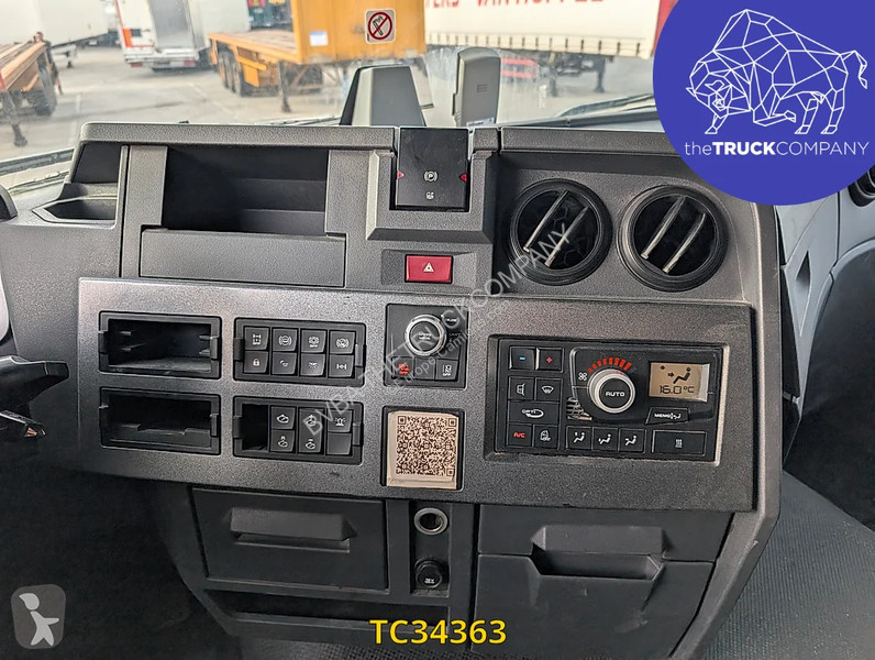 Tahač Renault T 460