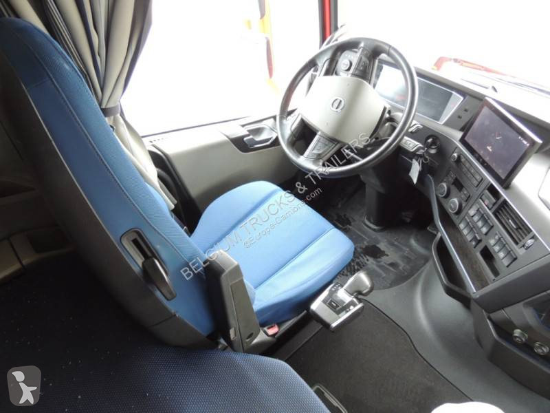 Cabeza tractora Volvo 500 Globetrotter XL