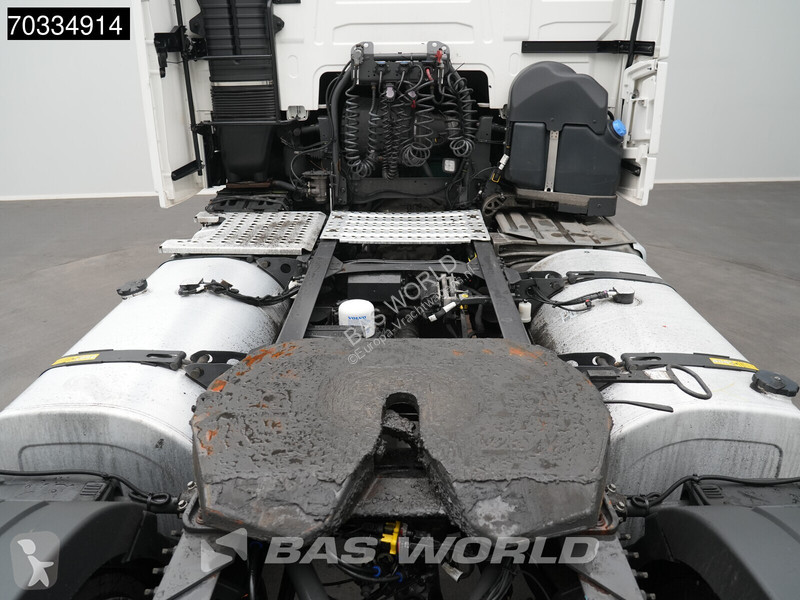 Tahač Volvo FH 460 4X2 Globe APK 04-2027 2x...