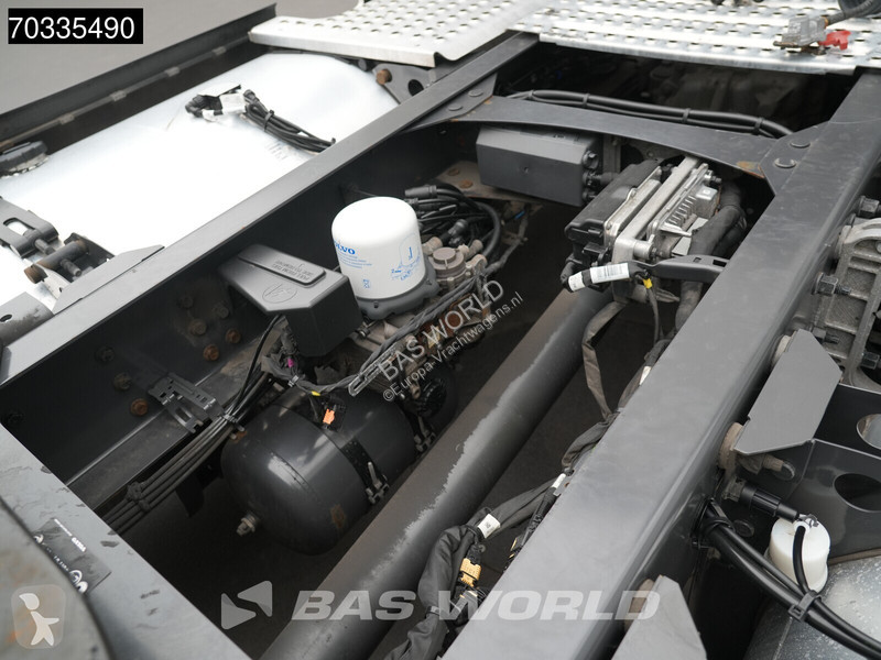 Tractor Volvo 500 4X2 XL 2x Tanks I-ParkCool ACC