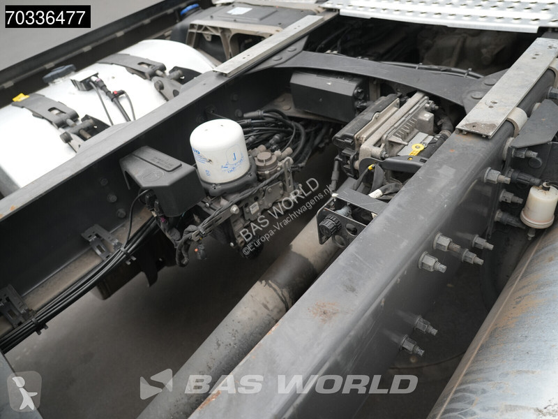 Cap tractor Volvo 500  4X2 ADR 2x Tanks...