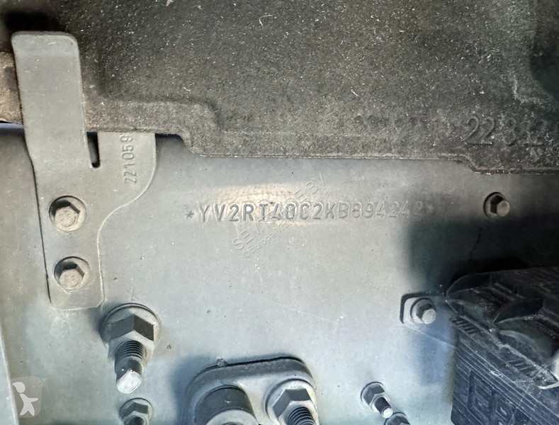 Tractor Volvo 13500 EURO 6 TWINSTEER 2x TANKS...