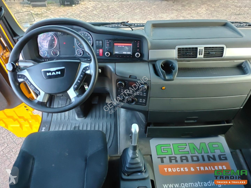 Тягач MAN TGX 4x4 XLX Euro6B - Manual...