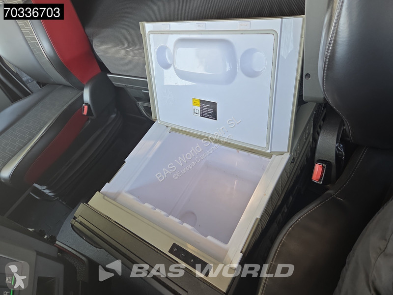 Тягач Volvo 500  4X2 XL 2xTanks Xenon ACC