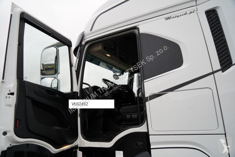 Тягач Iveco / 480