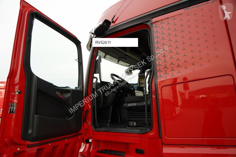 Тягач Mercedes ACTROS 1845