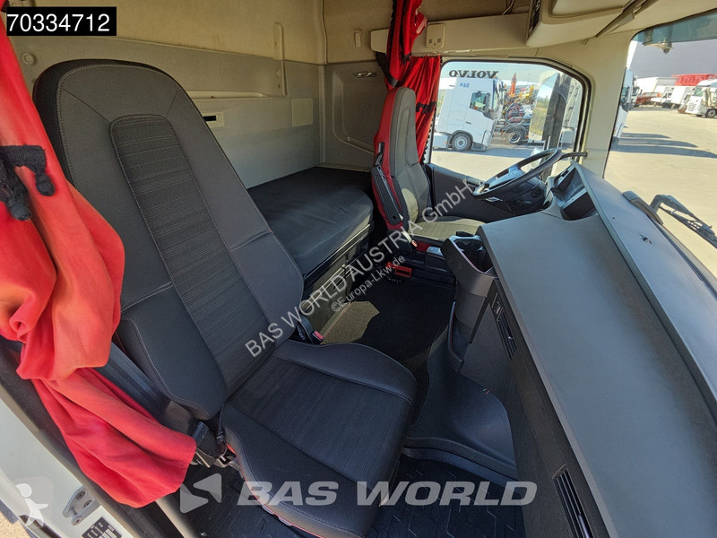 Ciągnik siodłowy Volvo 540  4X2 Globe Retarder...