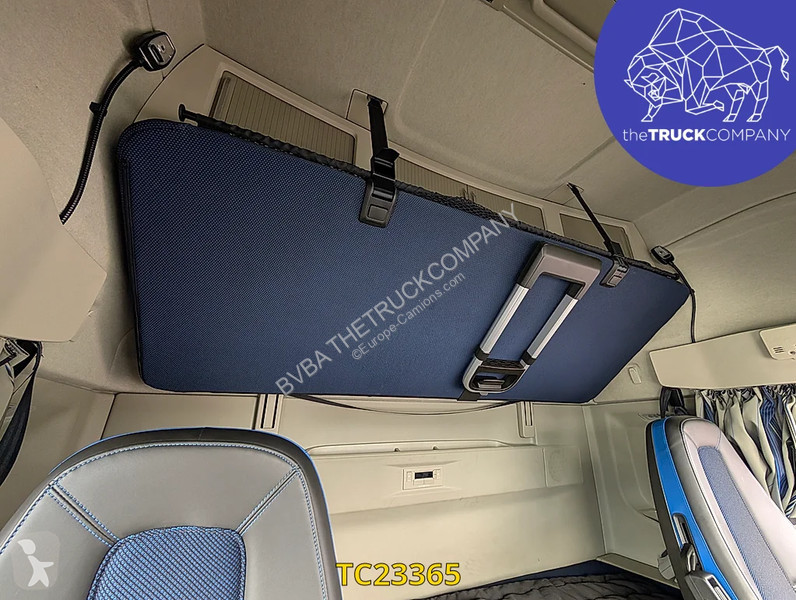 Cabeza tractora Volvo Aero 500