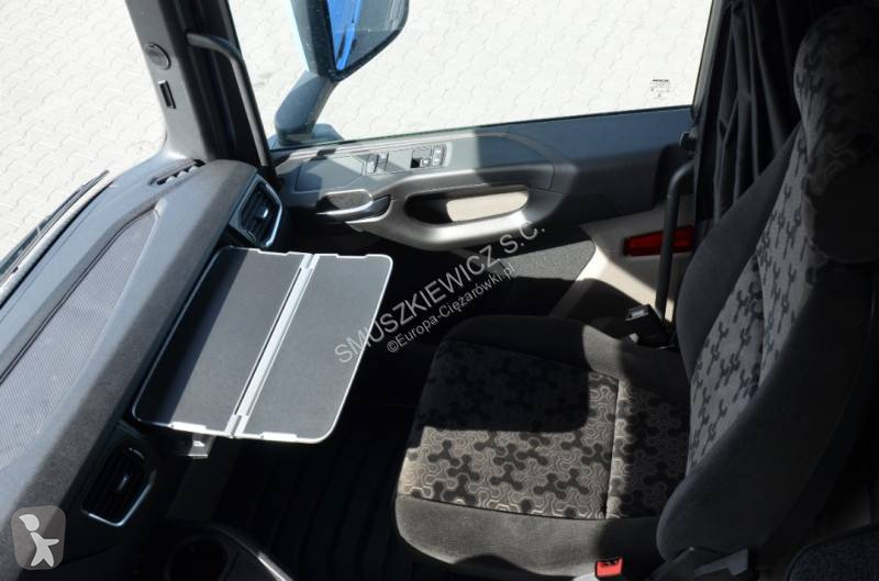 جرار Scania 460