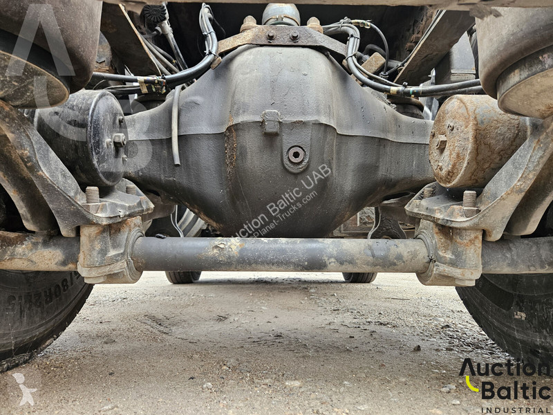 Cap tractor Volvo