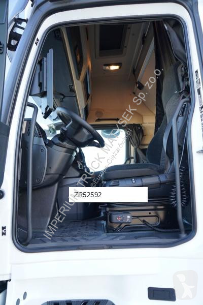 Влекач Mercedes ACTROS 18 48 / MP5 / GIGA SPACE...