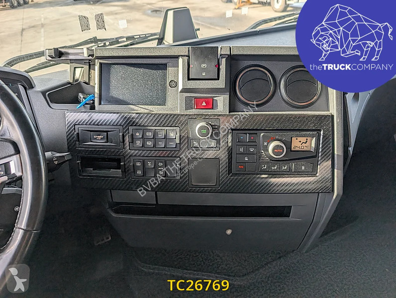 Ciągnik siodłowy Renault T 520