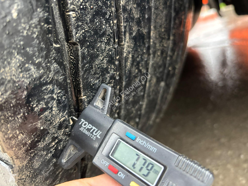 Scania R 520 6x2 RETARDER / DOUBE BOGIE tractor...
