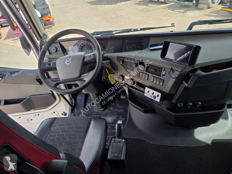 Volvo 500 tractor unit
