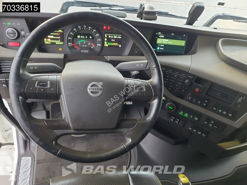 Volvo 750 6X2 Retarder Full-Air 2x Tanks...