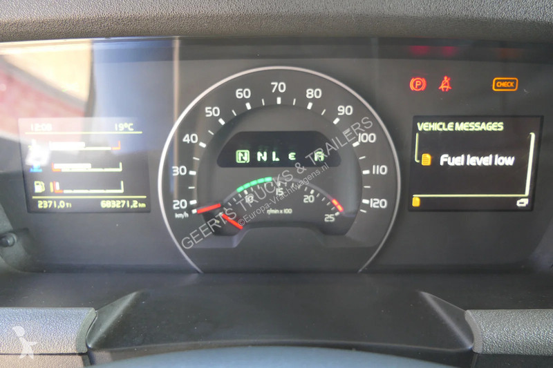 Traktor Volvo 500 | I-PARK-COOL | 2 Tanks |...