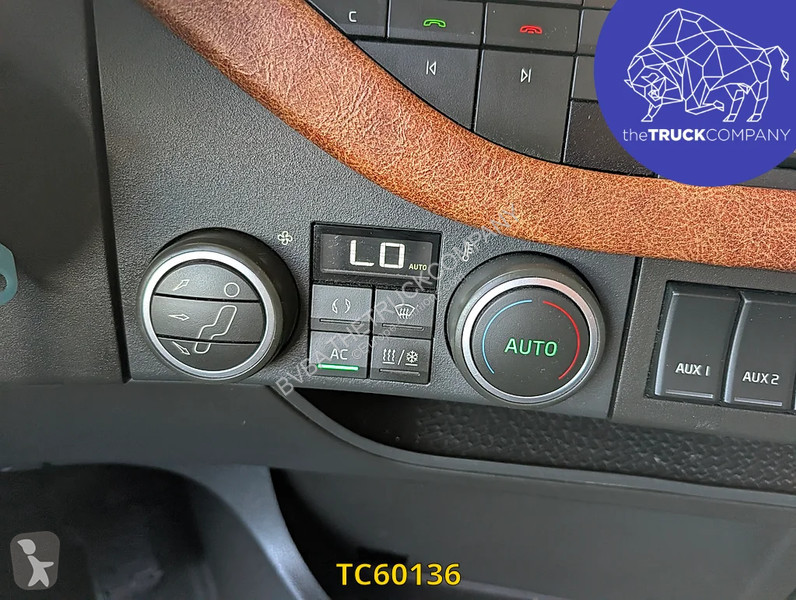 Traktor Volvo 500