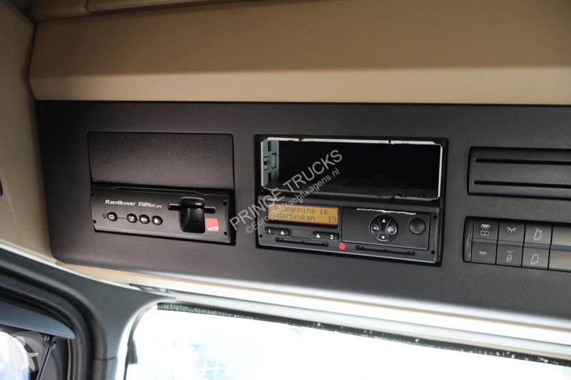 Nyergesvontató Mercedes 1842 * EURO6 * 4X2 *