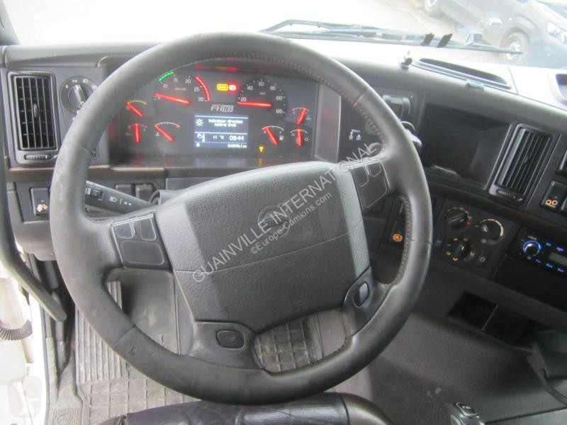 Traktor Volvo 600