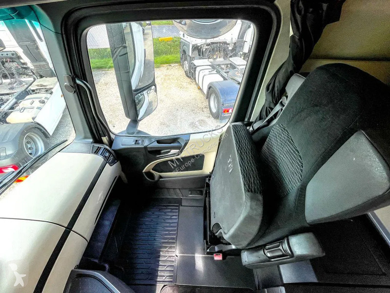 Traktor Mercedes 1845 | Leasing