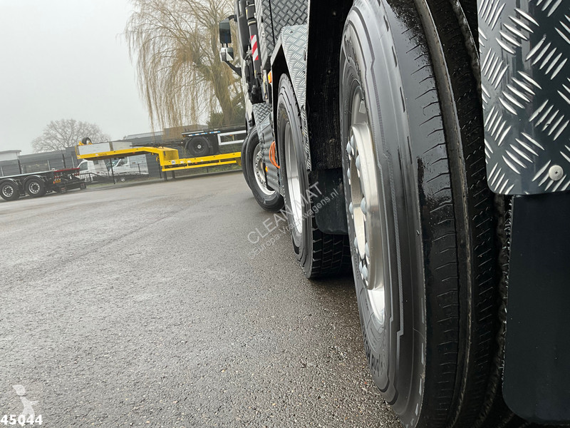 Tractor Volvo 8x2 Fassi 145 Tonmeter laadkraan...
