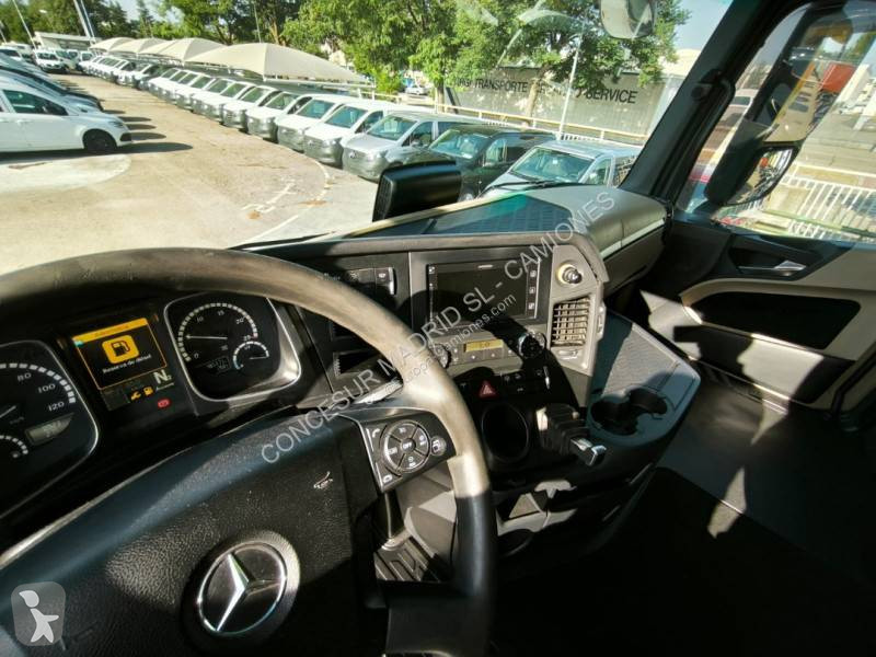 Traktor Mercedes