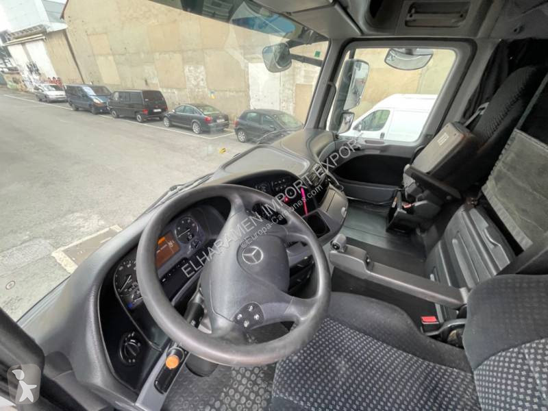 Traktor Mercedes