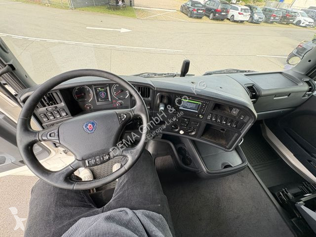 Traktor Scania...