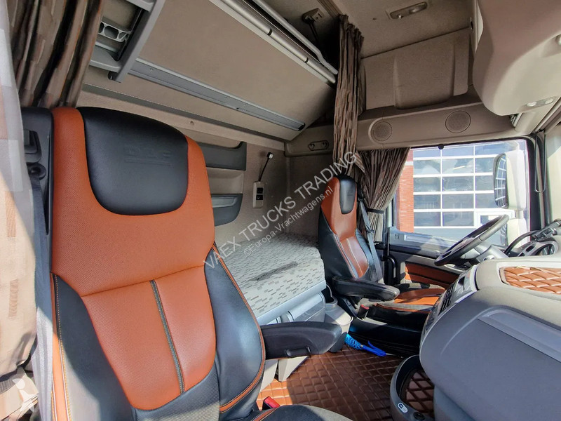 Tahač DAF SuperSpaceCab 4x2 - ADR/VLG - Leather...
