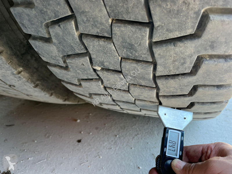 Tahač Volvo 500 6x2 GLOBE XL / HYDRAULICS /...