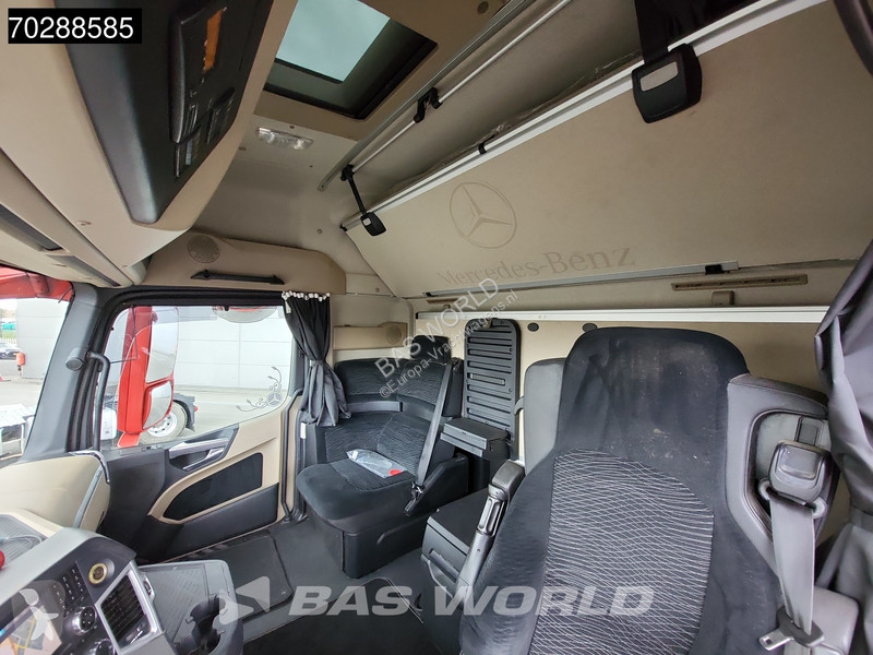Traktor Mercedes 2063 4X2 BigSpace Full-Air...