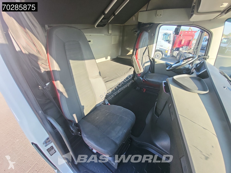 Traktor Volvo 500  4X2 XL 2xTanks VEB+ Xenon...
