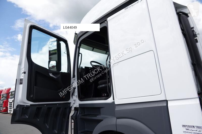 Tahač Mercedes ACTROS L 1845