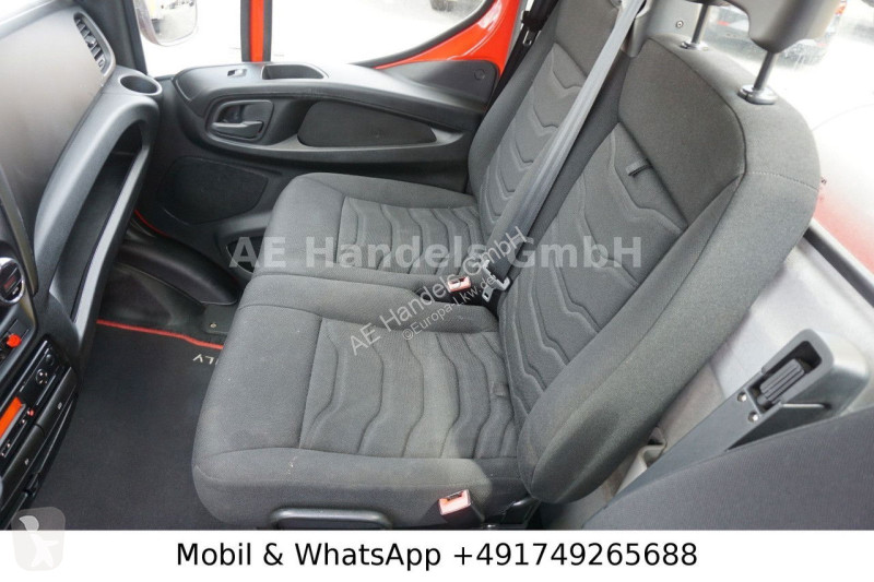 جرار Iveco 65