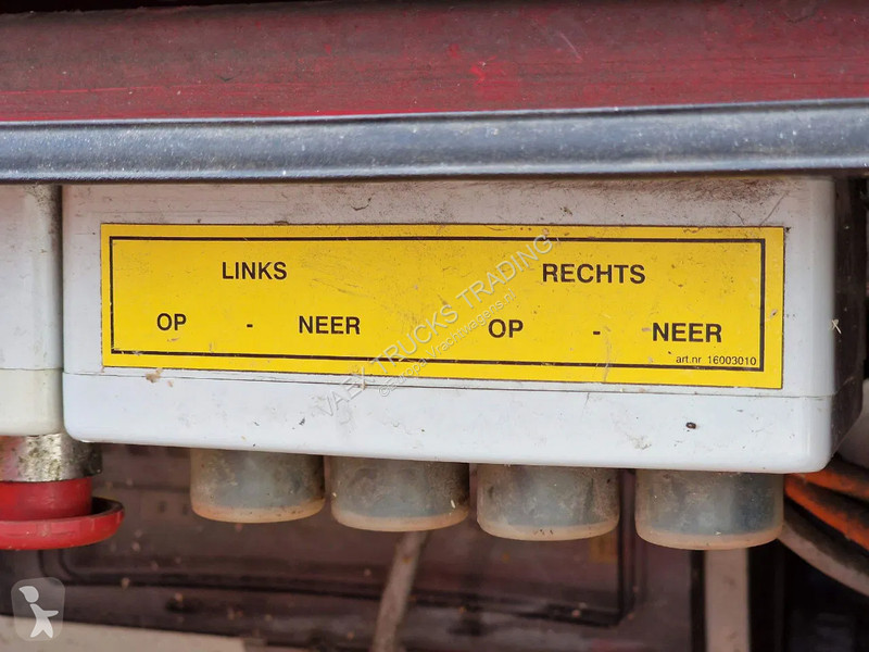 Vrachtwagencombinatie Scania + 3 deck livestock...