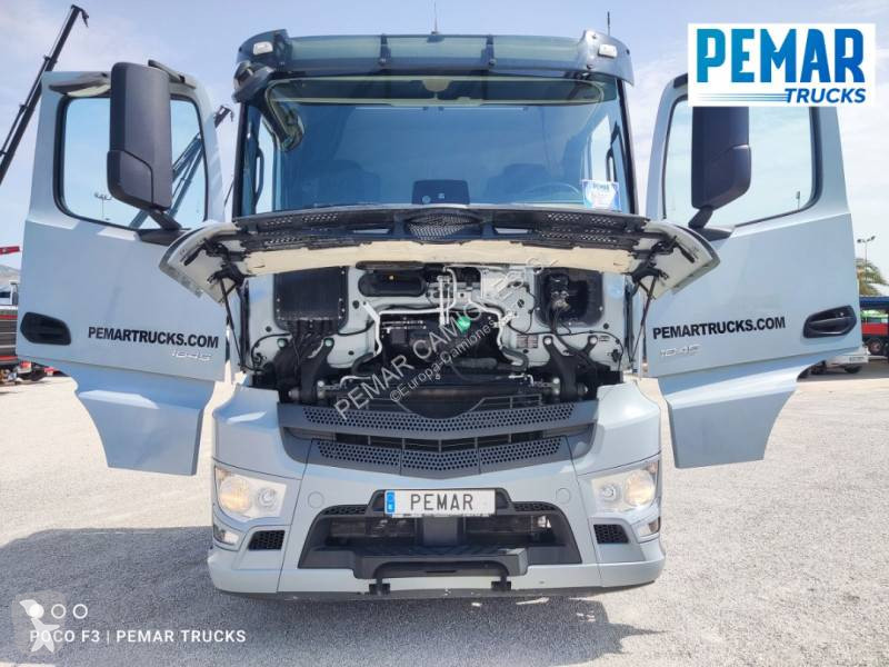 Traktor Mercedes