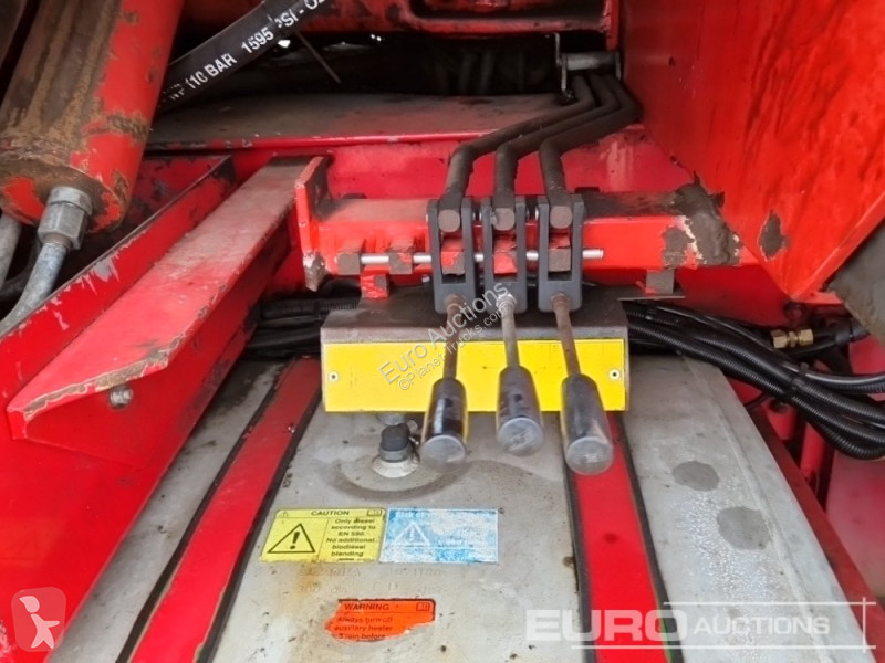 Trekker  R580 V8
