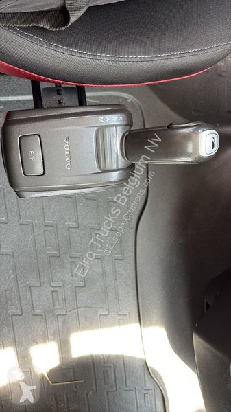 Traktor Volvo FH  (CHASSIS 2015 / PERFECT...