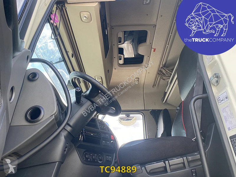 Traktor DAF 460