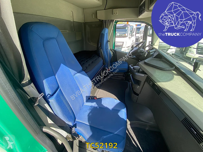 Traktor Volvo 500