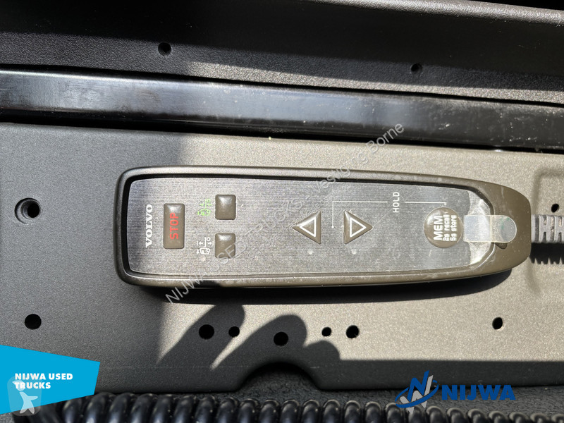 جرار Volvo 460 Aero 6x2/4 I-Save + I-Park