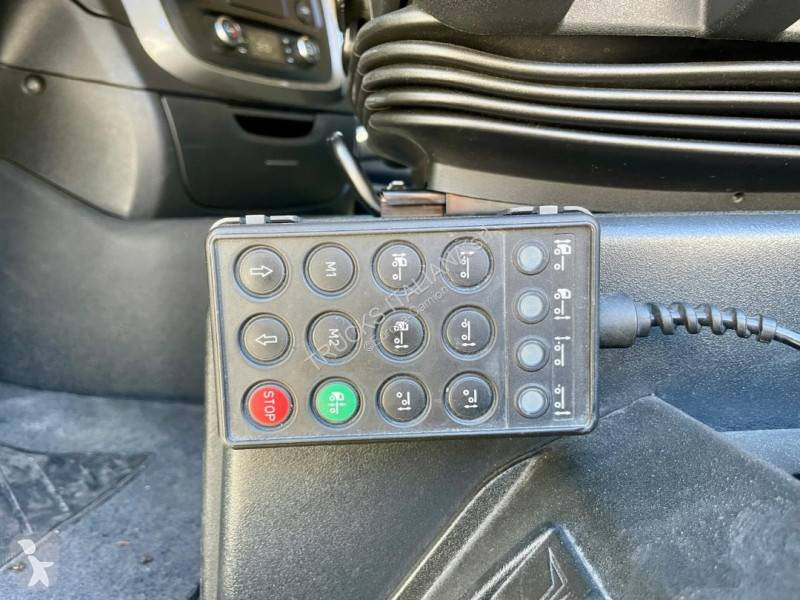 Iveco  tractor unit