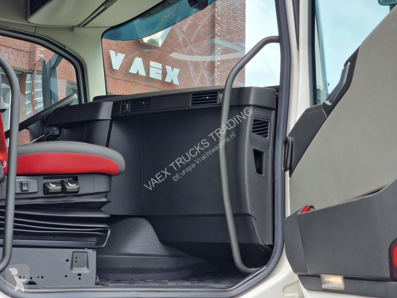 جرار Volvo 13500 6x2/4 Low roof - MA chassis -...