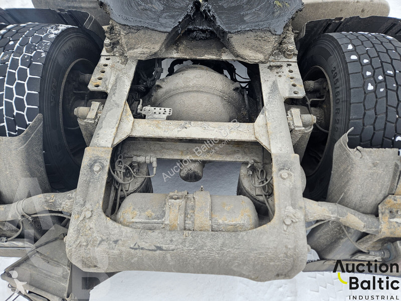 جرار Scania R4404X2MEB