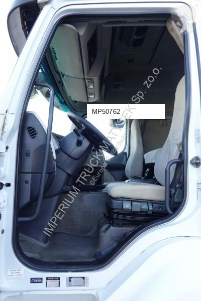 Влекач Renault 450