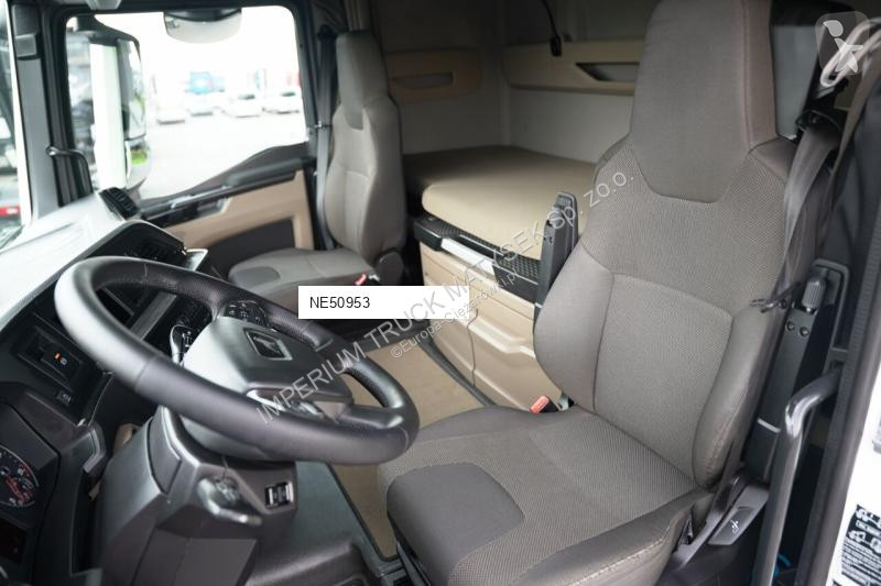 Влекач MAN TGX 18.470