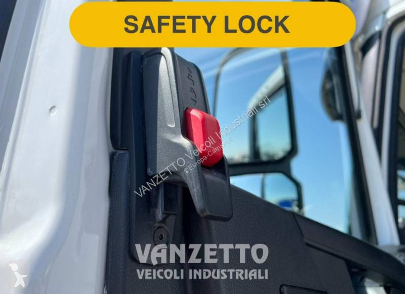 جرار Iveco