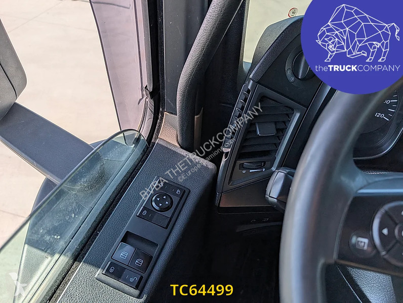 جرار Mercedes 1845